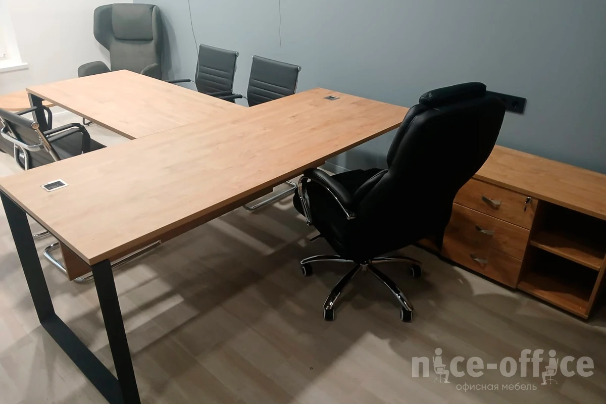 Брифинг-приставка на О-образном м/к 1380x720x750 Onix Direct фото в интерьере 2